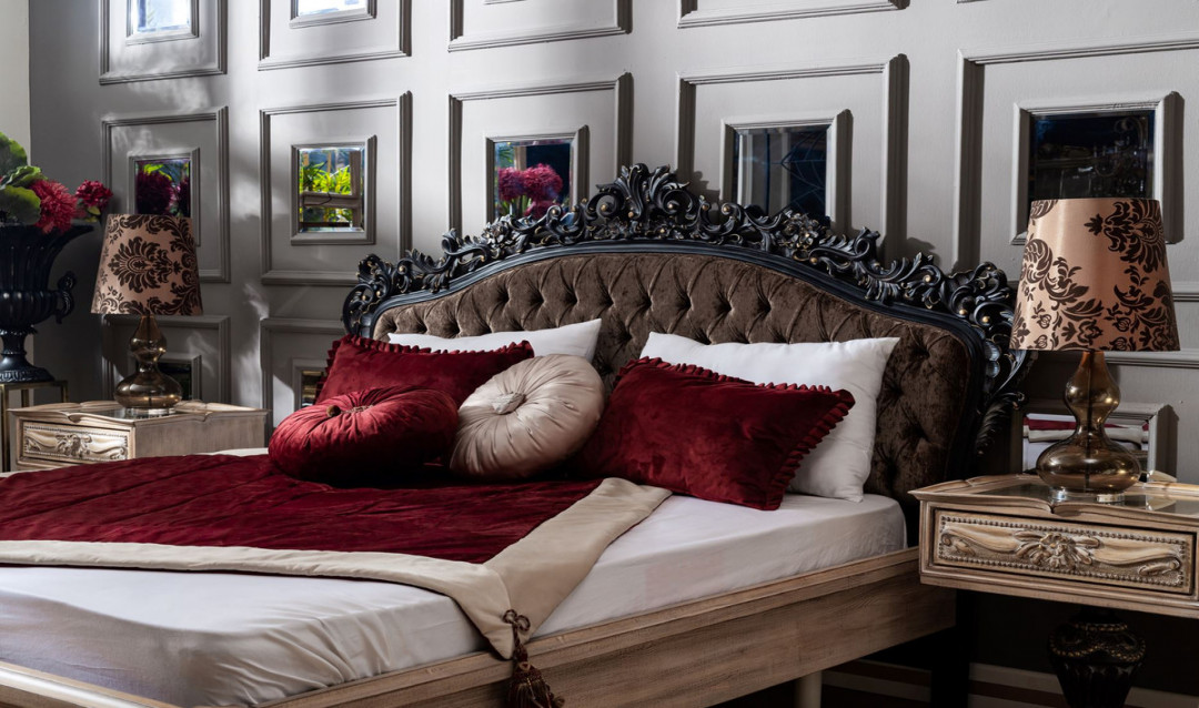Casa Padrino luxury baroque bedroom set dark brown / natural / black / gold  -  Double Bed with Headboard &  Bedside Tables - Bedroom furniture in