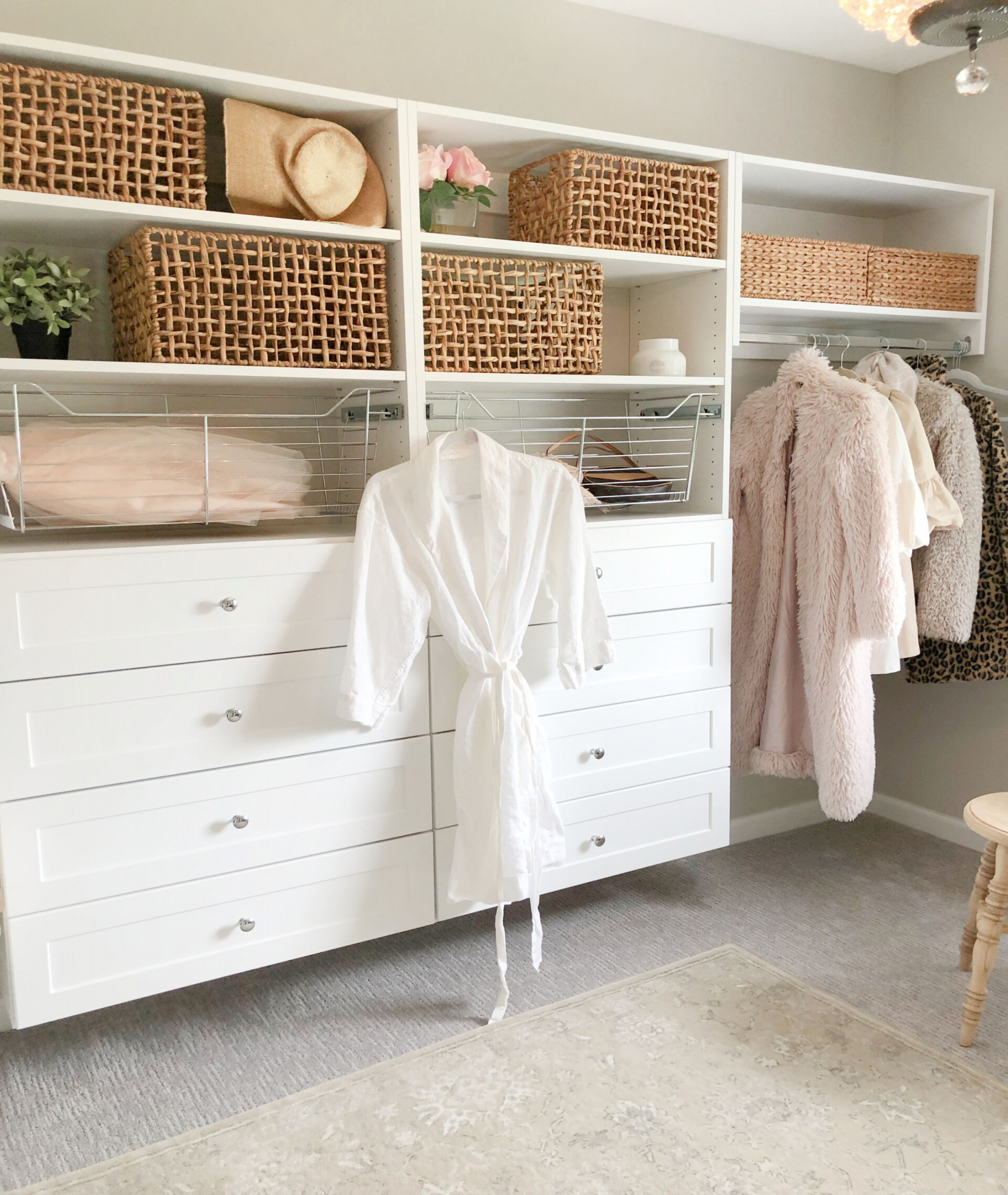 DIY Closet Ideas: Awkward Small Bedroom is Now a Serene "Cloffice