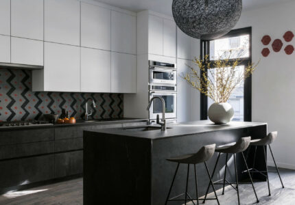 Gorgeous Ideas for the Perfect Black and White Kitchen