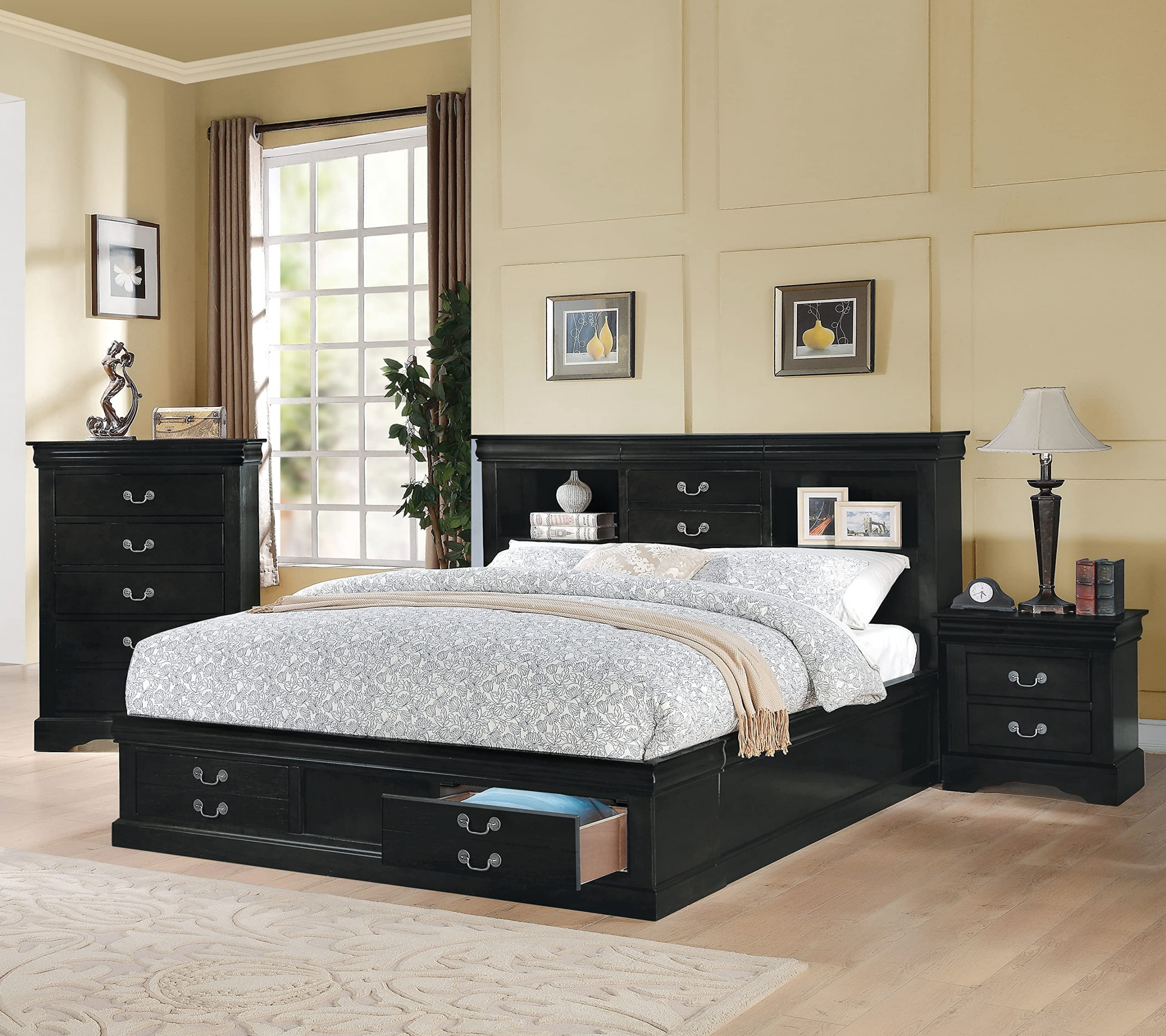 Queen Bed With Drawer
