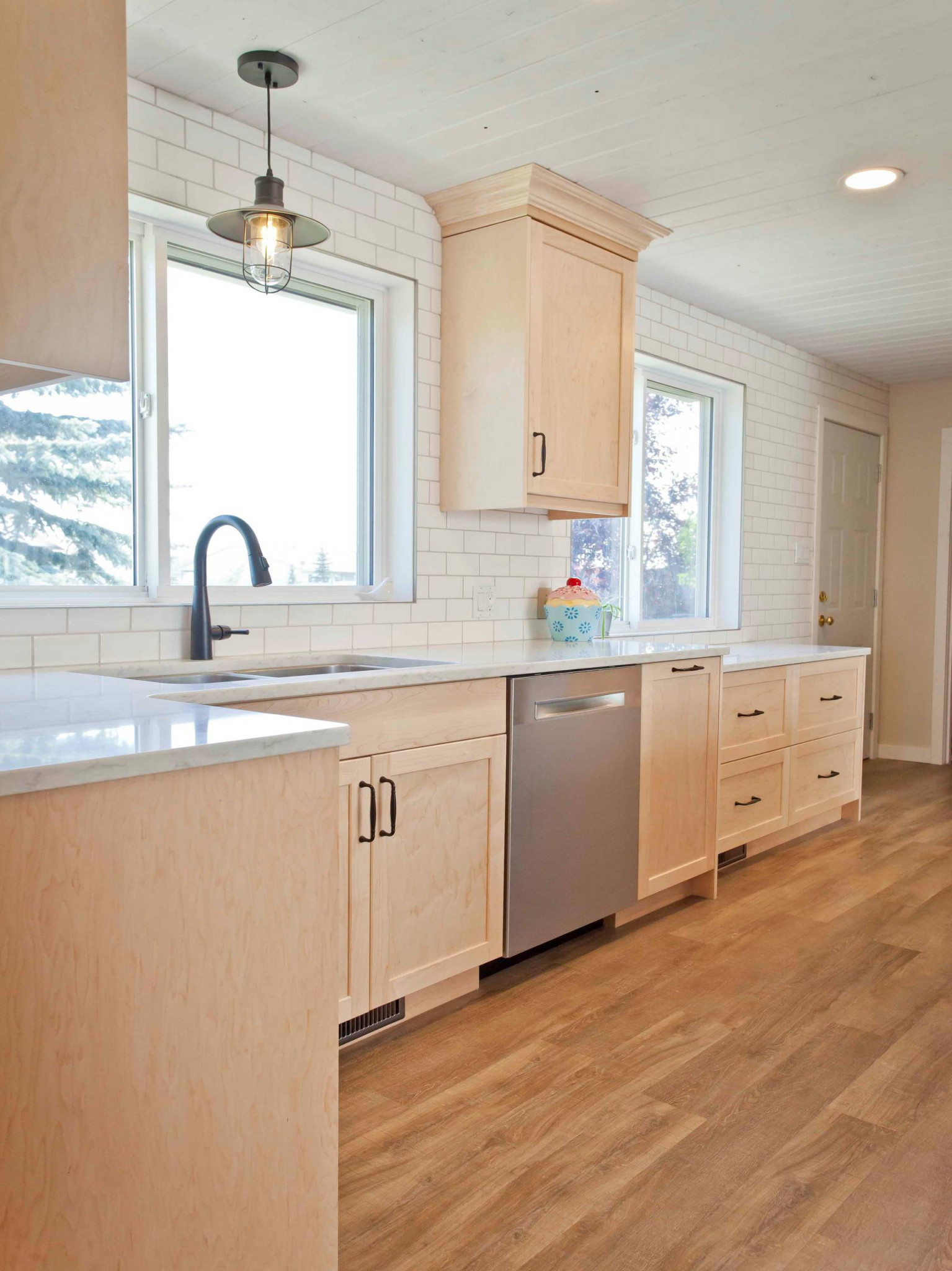 Natural Maple Cabinets - Photos & Ideas  Houzz
