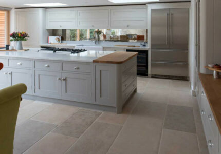Our tips for selecting stone kitchen flooring for your project