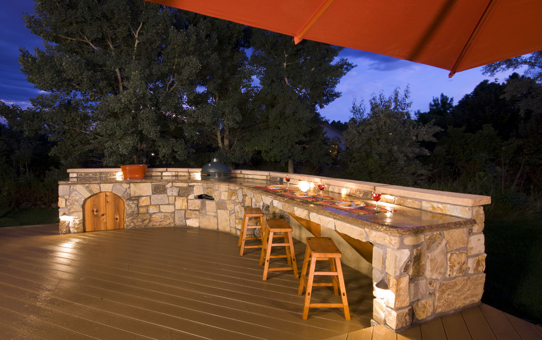 Outdoor Kitchen Lighting - Home Decorating Colour Ideas
