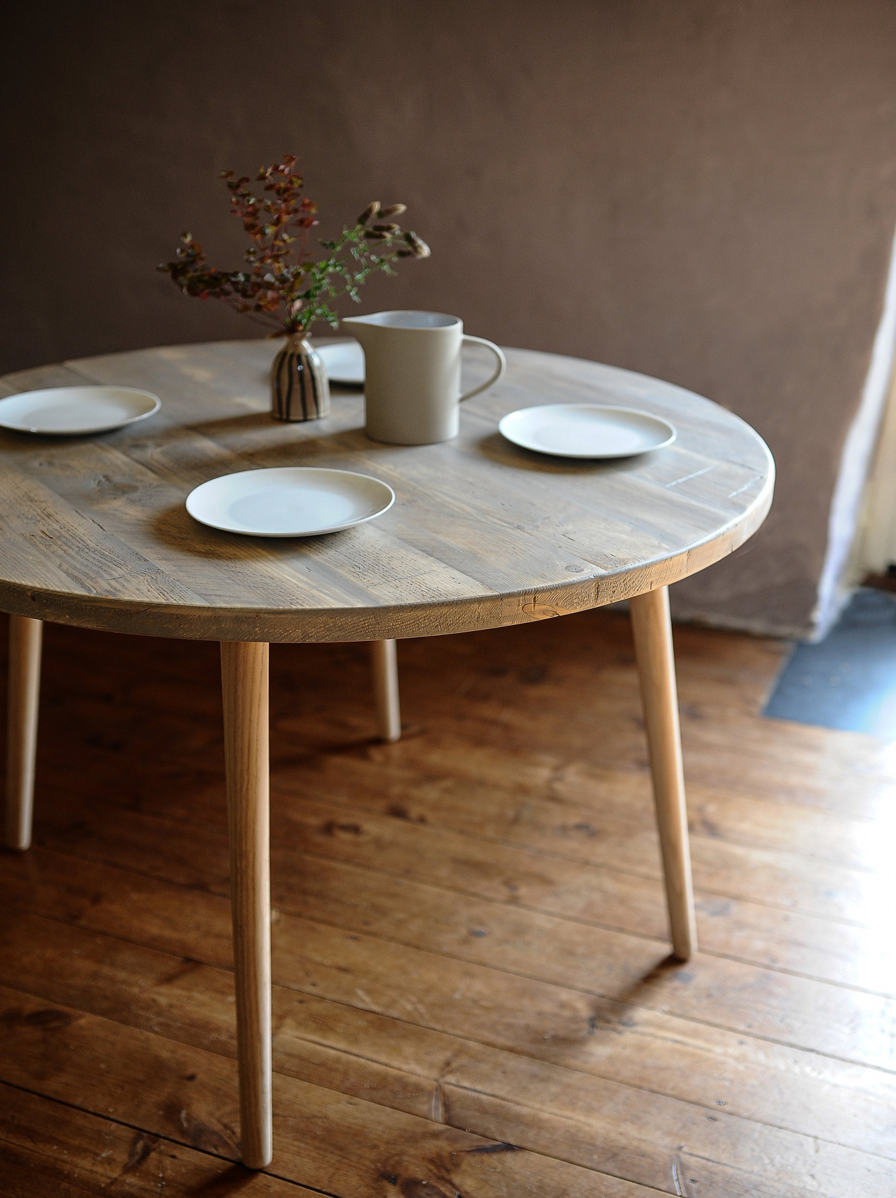 Round Dining Table Reclaimed Wood on Danish Tapered legs - Etsy