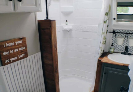 RV Bathroom Ideas:  mind blowing RV bathroom renovations