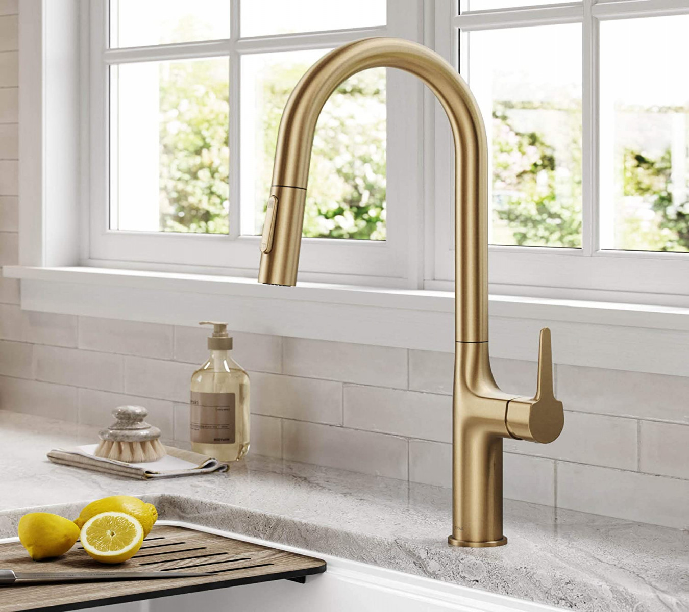 Top Quality Brass Modern Pull-Down Single Handle Kitchen Faucet Cold hot  water Kitchen Tap,