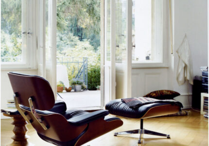 Vitra  Lounge Chair & Ottoman  Offizieller Vitra® Online Shop