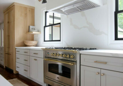 What is the Best Range Hood Height for Your Kitchen? - Plank and