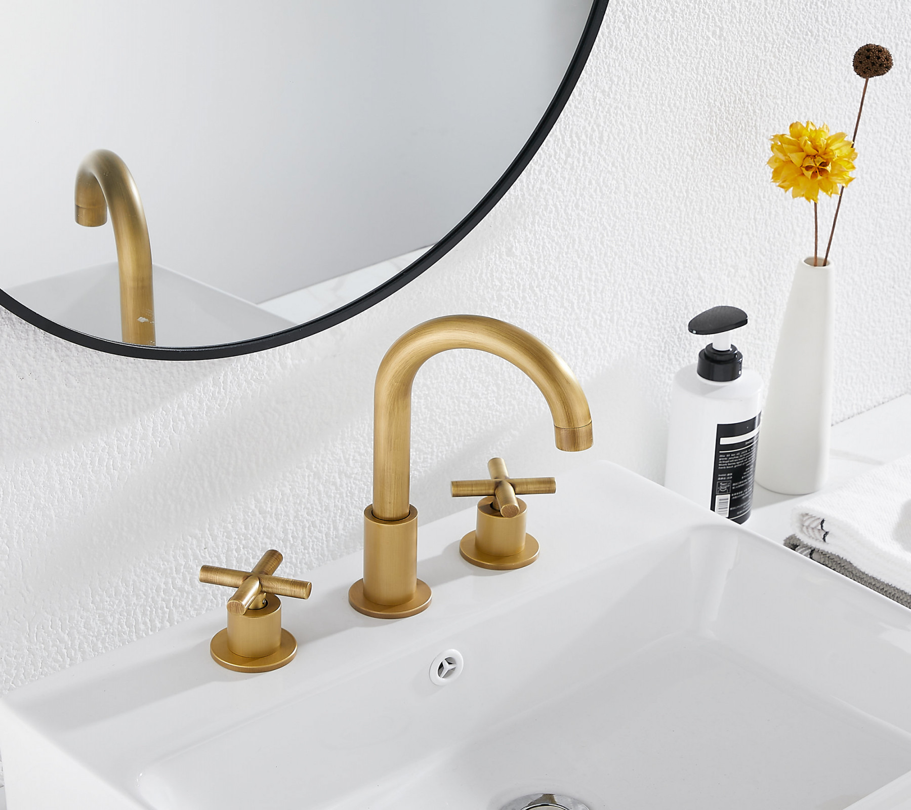 Widespread Faucet -handle Bathroom Faucet with Drain Assembly